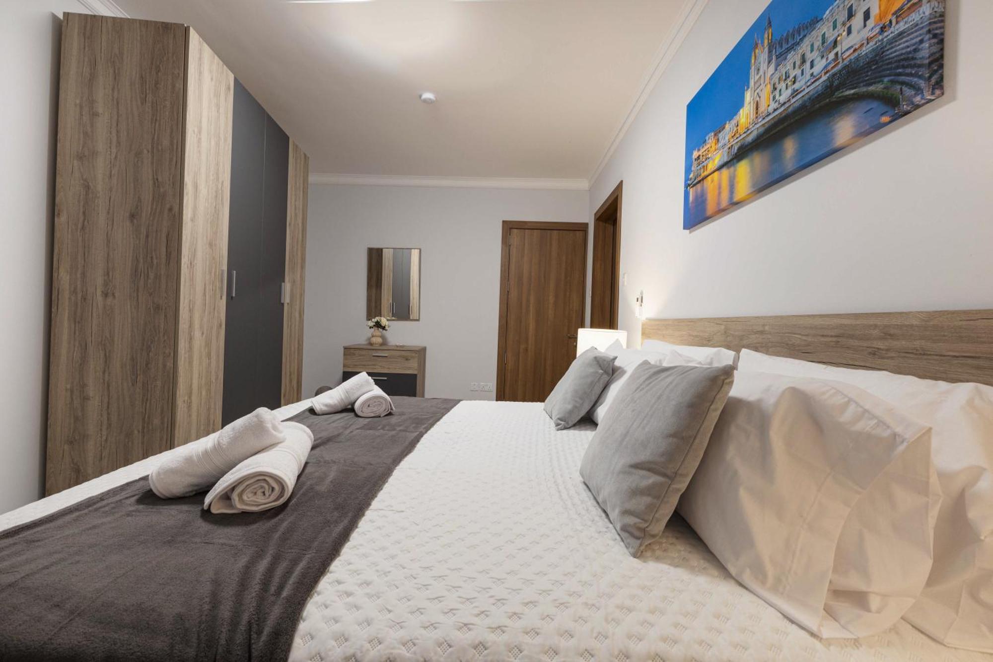 Luxurious & Spacious 2Bd Accomodation At The Podium - Yacht Marina Area, Close To Valletta Msida Ngoại thất bức ảnh